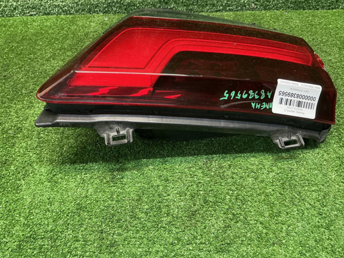 Фонарь левый внутренний Land Cruiser 300 (21-нв)