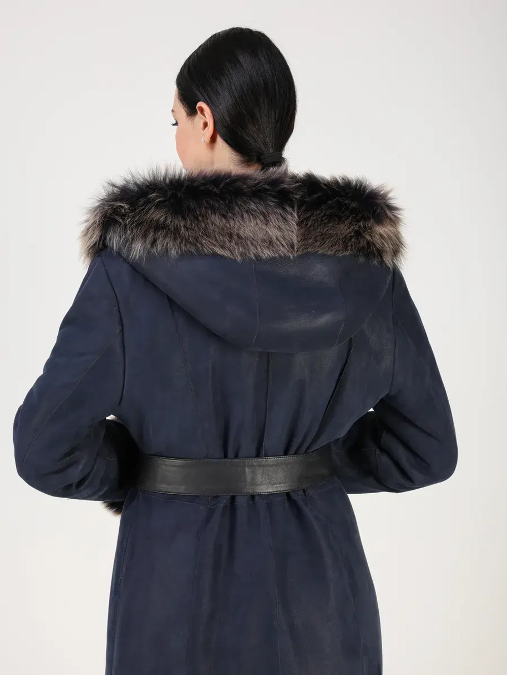 Дубленка зимняя натуральная с капюшоном длинная и теплая