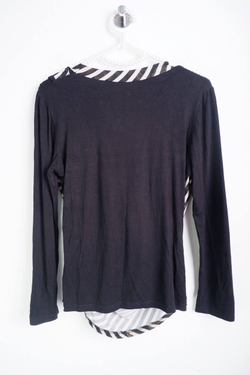 Блузка для акцентного образа, визуально на 44 размер