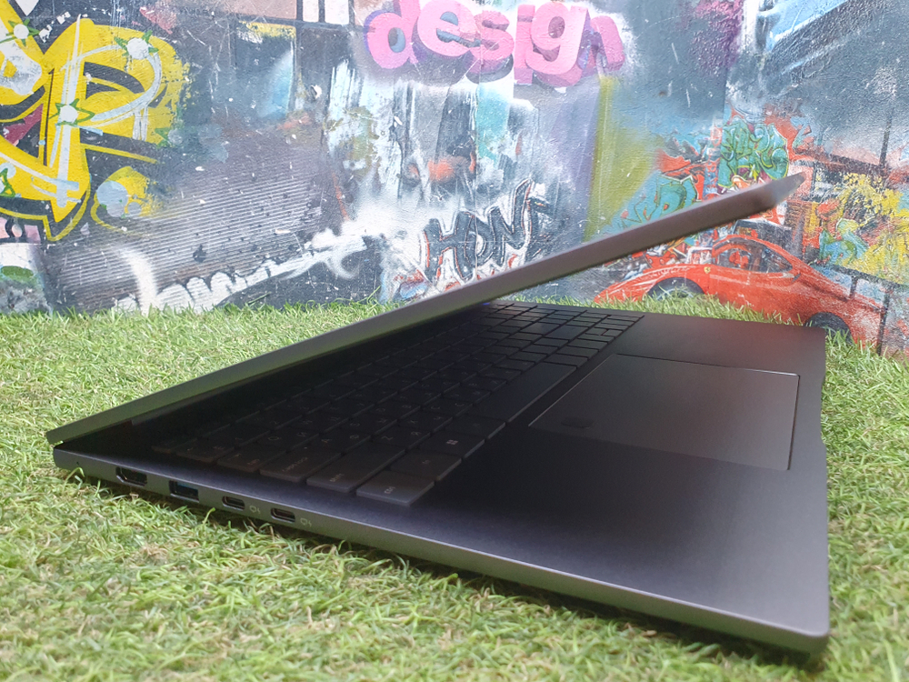 Lunnen 16' R7 7730U/16GB/512GB/FHD/Windows 11/LL6FAWL07