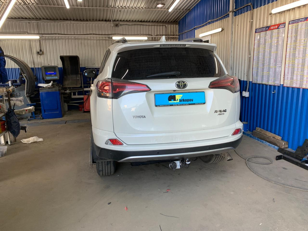 Фаркоп для Toyota RAV4 2013-2019 Тип шара: A. Нагрузки: 1500/75 кг, TY 34