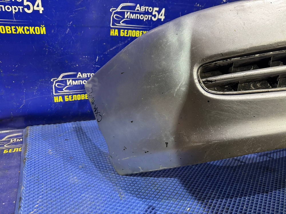 Бампер передний TOYOTA IPSUM 1997