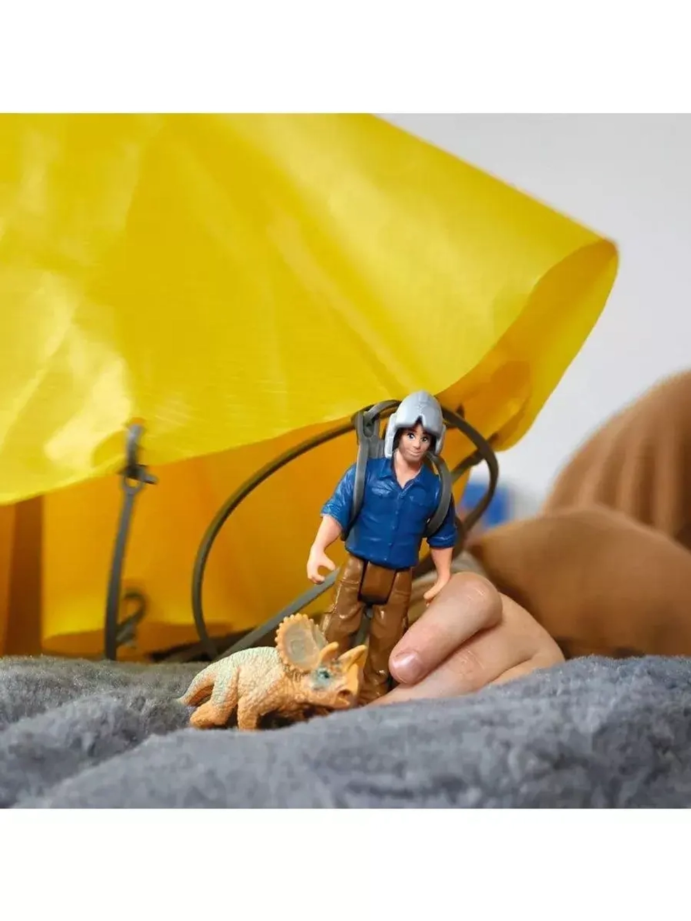 Набор Спасение Динозавра с парашютом Schleich 41471