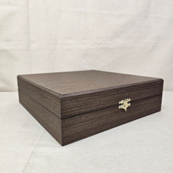 Сувенирная тарелка "Тройка" с росписью (лаковая миниатюрная  живопись)