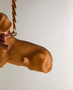 ZARA HOME НОВОГОДНЕЕ ЁЛОЧНОЕ УКРАШЕНИЕ В ФОРМЕ ФИГУРКИ «СОБАКА С ПИСЬМОМ», КОРИЧНЕВЫЙ