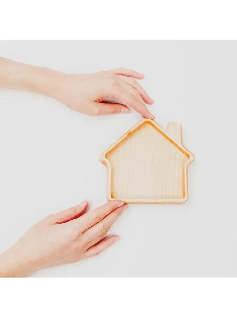 Деревянная менажница "Домик" из кедра