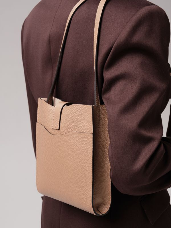 Женская кожаная сумка кросс-боди DBR 30919 капучино