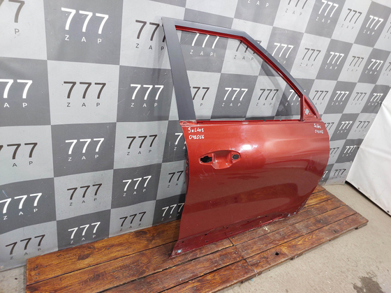 Дверь передняя правая Kia Seltos 19-нв Б/У Оригинал 76004Q5001