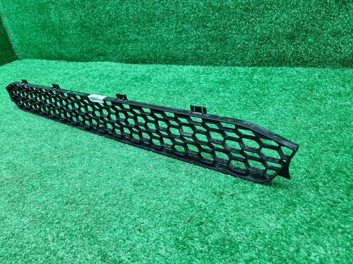 Решетка переднего бампера Scania R-Series (16-нв)