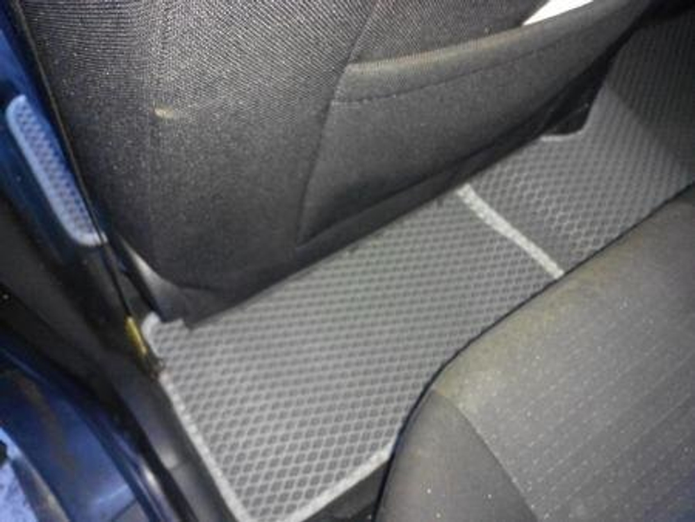 Автоковрики для Hyundai Getz (2002-2011)