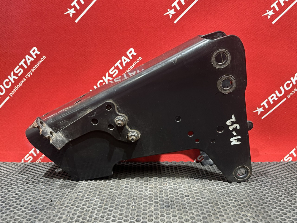 Кронштейн торсиона кабины 2017г