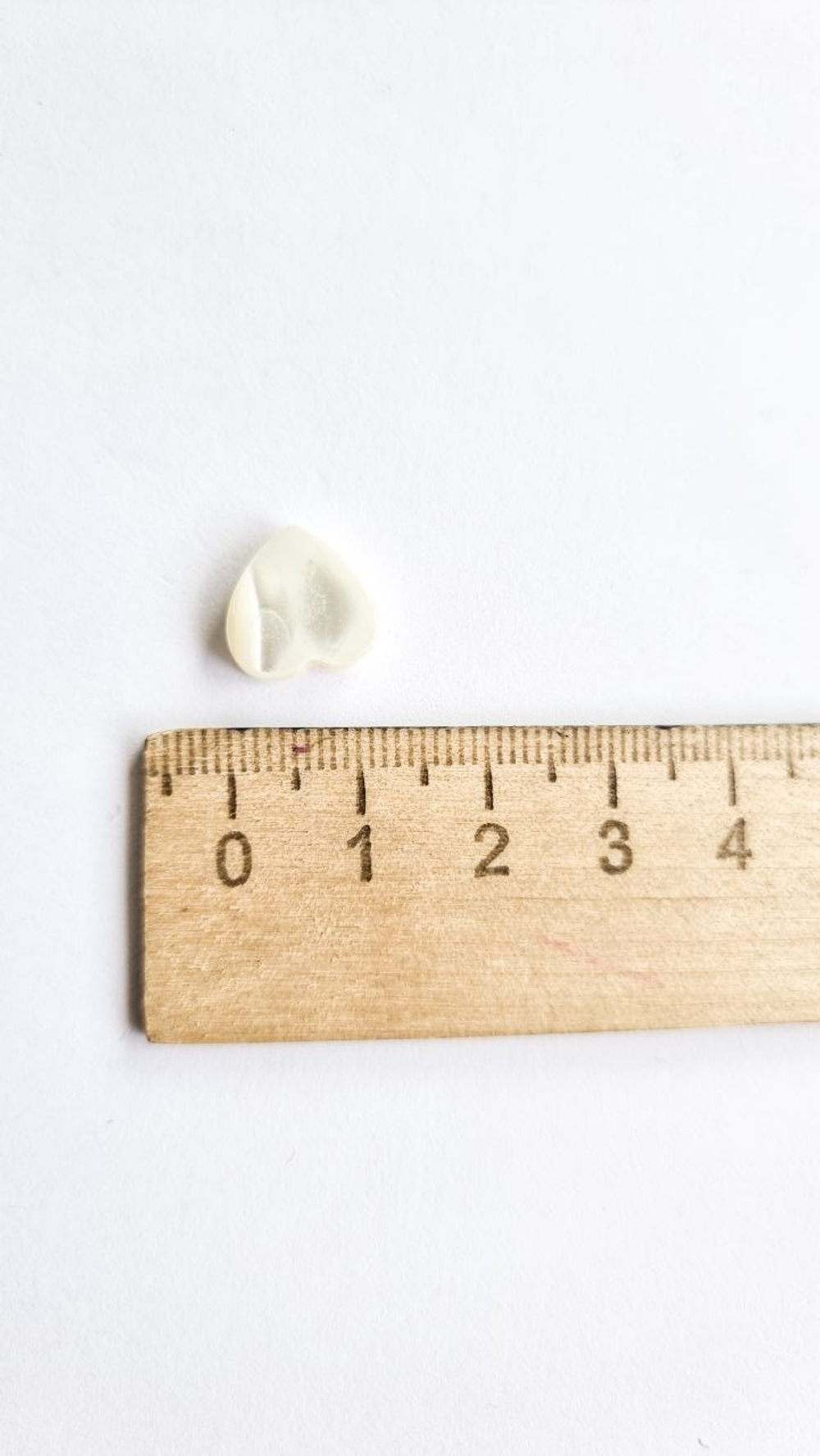 0418-4 Бусина перламутр "Сердечко" 8мм