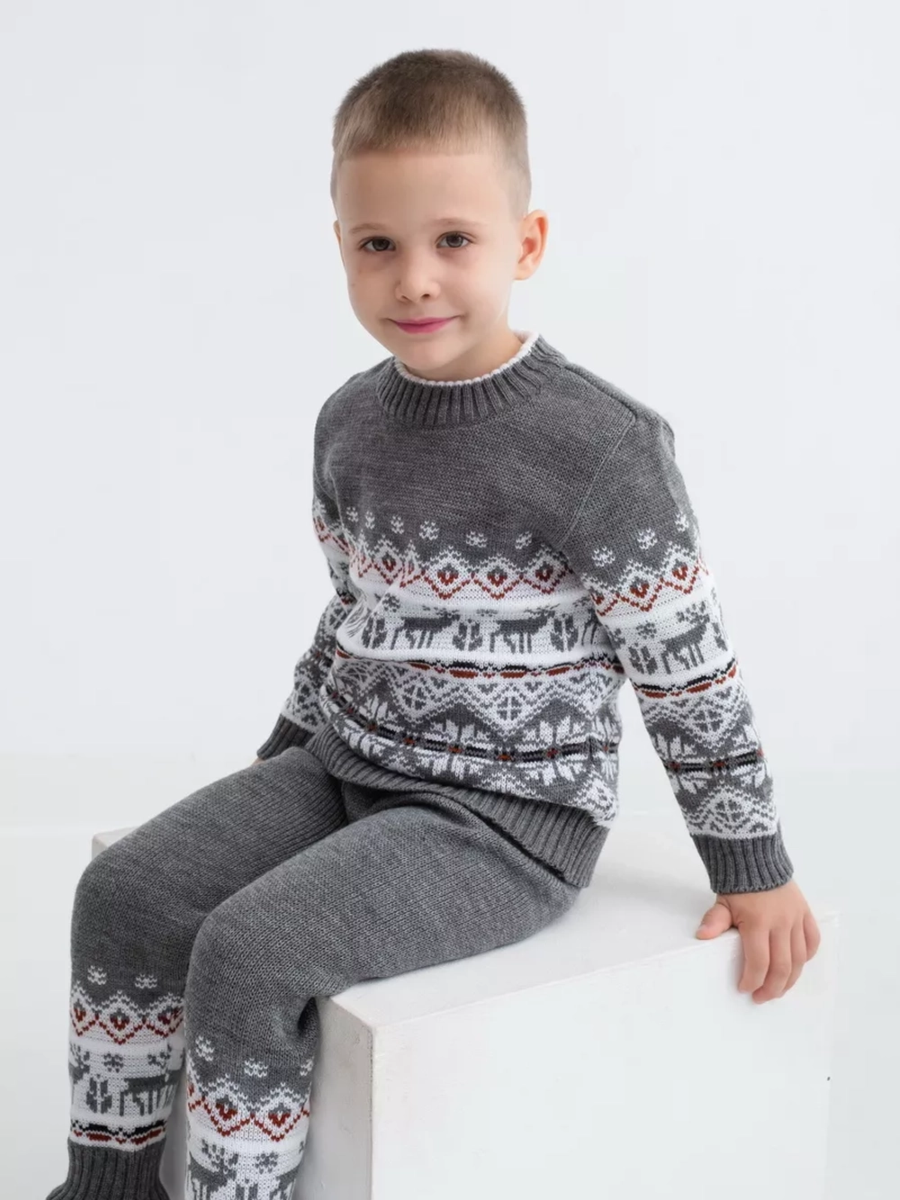 Джемпер вязаный