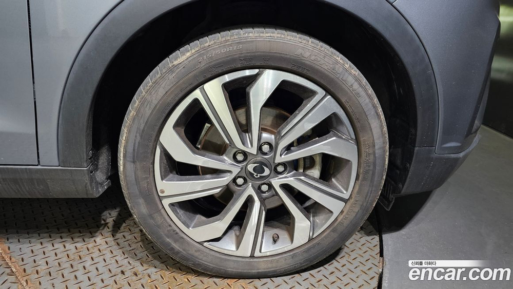 KG Mobility (Ssangyong) Very New Tivoli Бензин 1.5 2WD (09.2019)