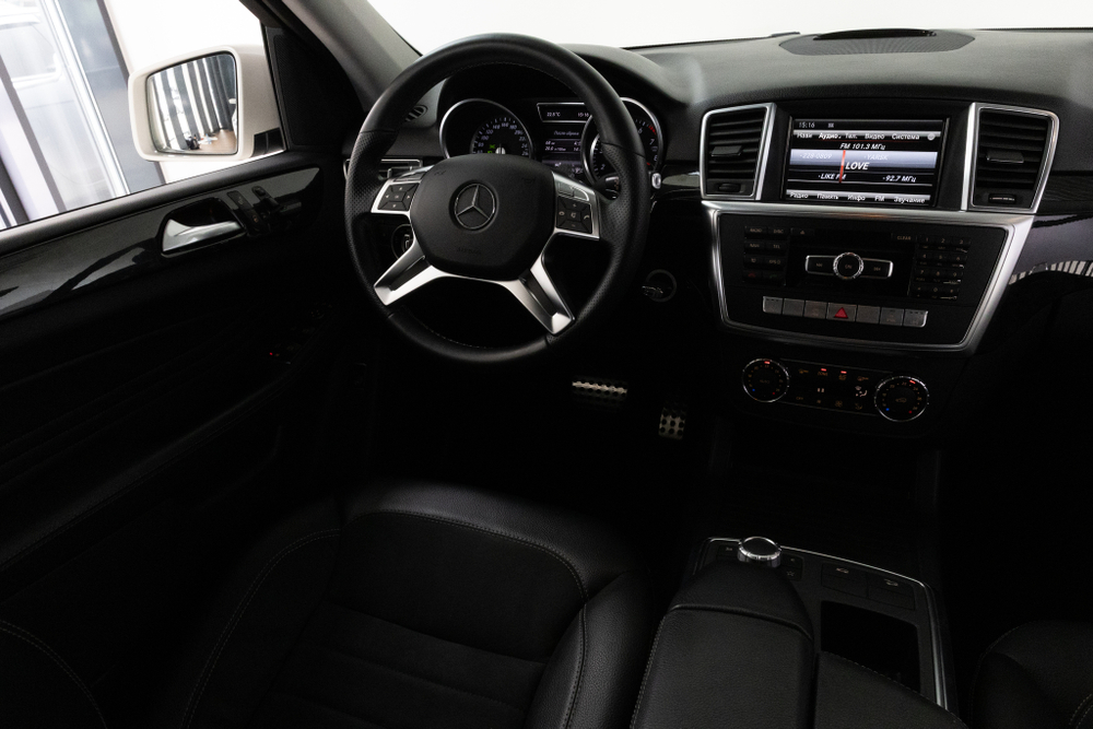 Mercedes-Benz M-Class, 2012 год