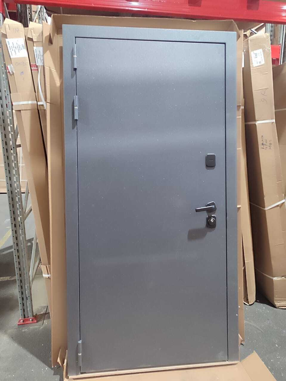 Входная дверь  Терма классика IN серый муар/ белый матовый/черный молдинг