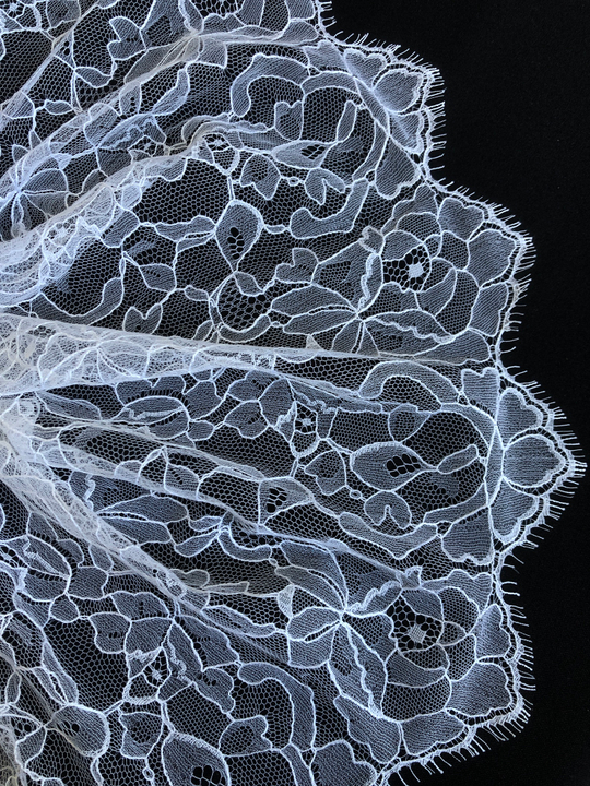 Кружево молочный, 23см, IFS