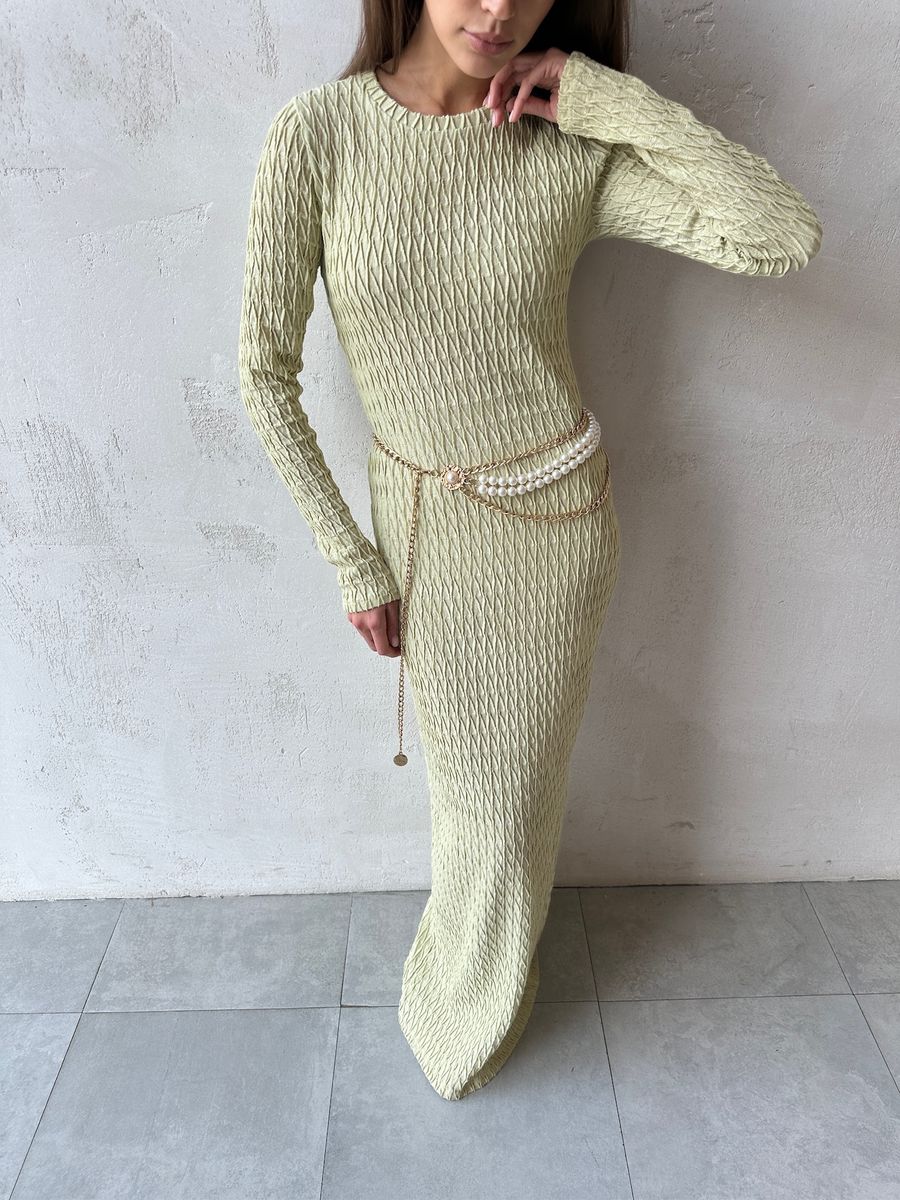 Платье из трикотажа жатка с разрезом макси фисташка