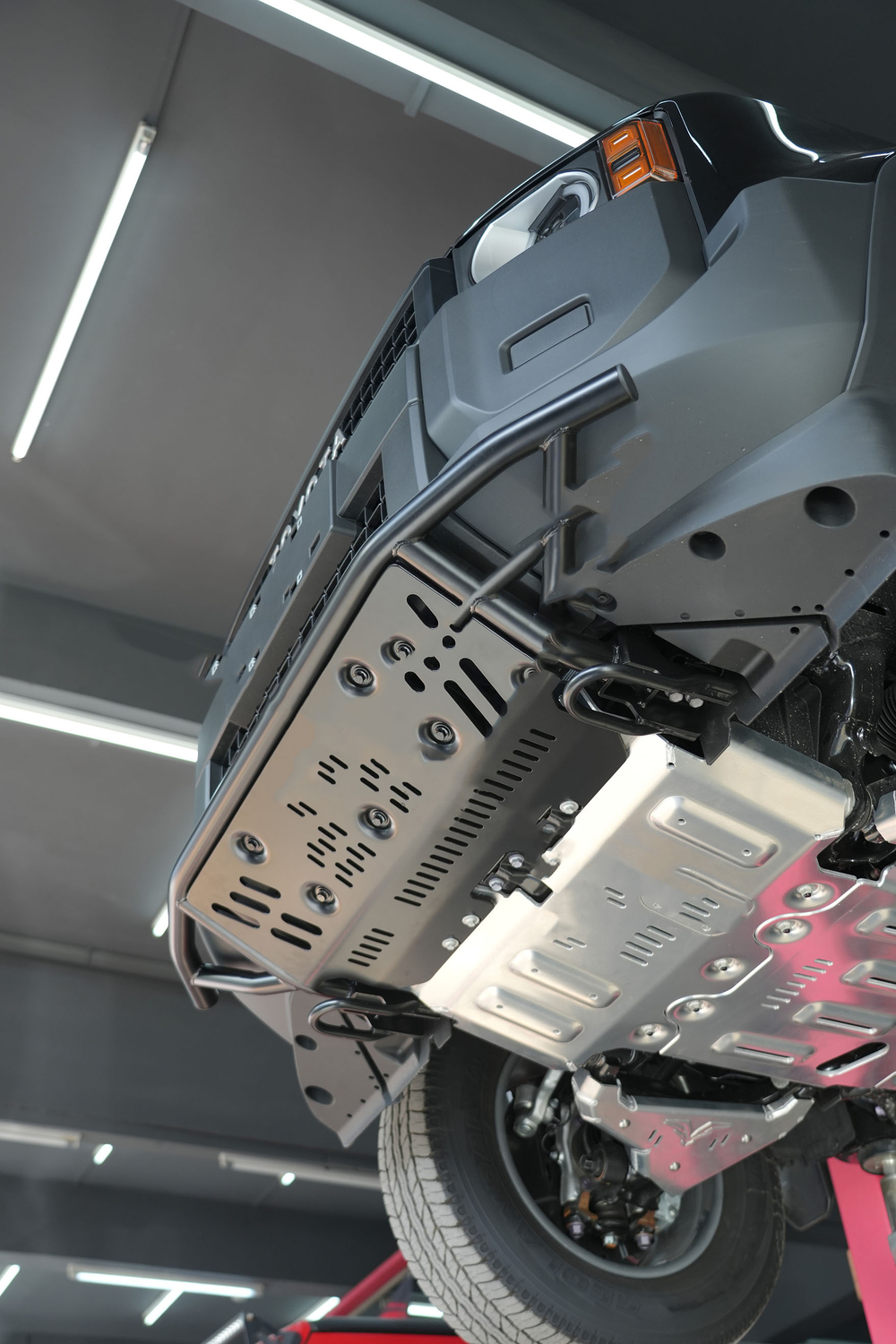 Защита картера с дугой переднего бампера для Toyota Land Cruiser Prado 250 LC250 Крузак Тойота Кенгурятник защита бампера