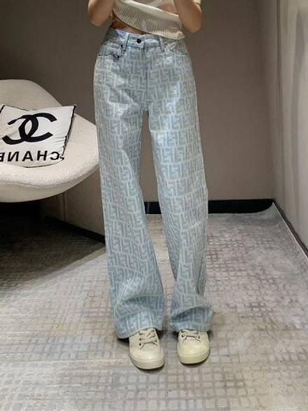 Джинсы Fendi