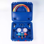 Манометрическая станция DSZH WK-P3602S (R22/134/404/410; 2-х вентильный; шланги 0.9м до 55 Bar-1/4"SAE, 2 адаптера R410 x R22, манометры 68мм, в кейсе)
