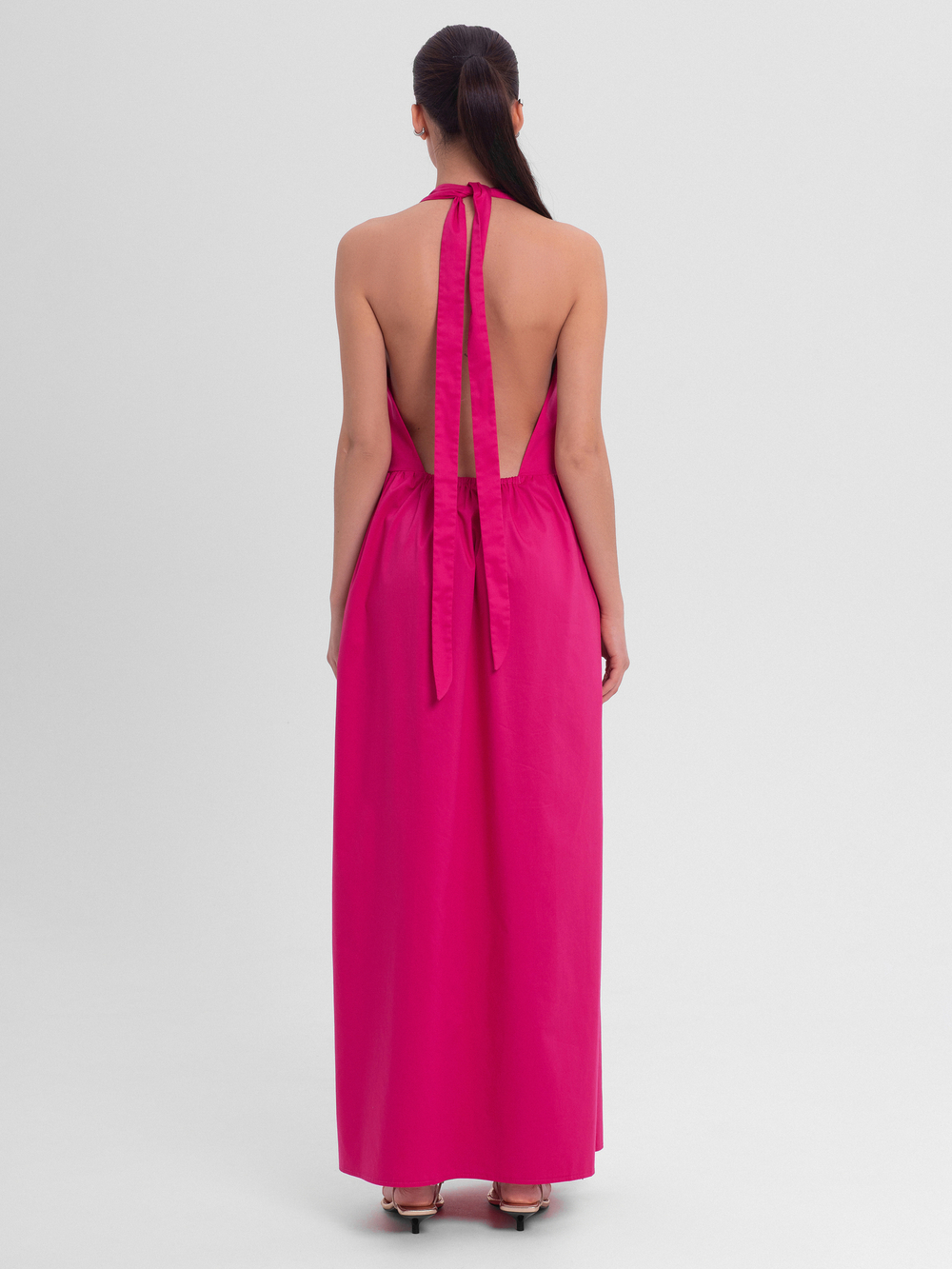 Сарафан макси с открытой спинкой