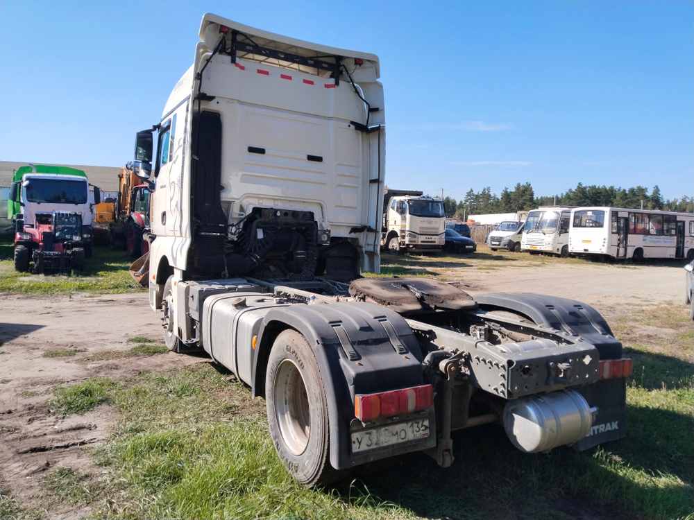 SITRAK C7H 4x2 Седельный тягач ZZ4186V391HE (Дизельный, 12,4 л, 480 л.с., AT)