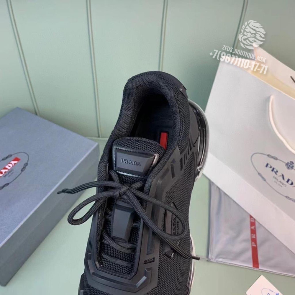 Кроссовки Prada