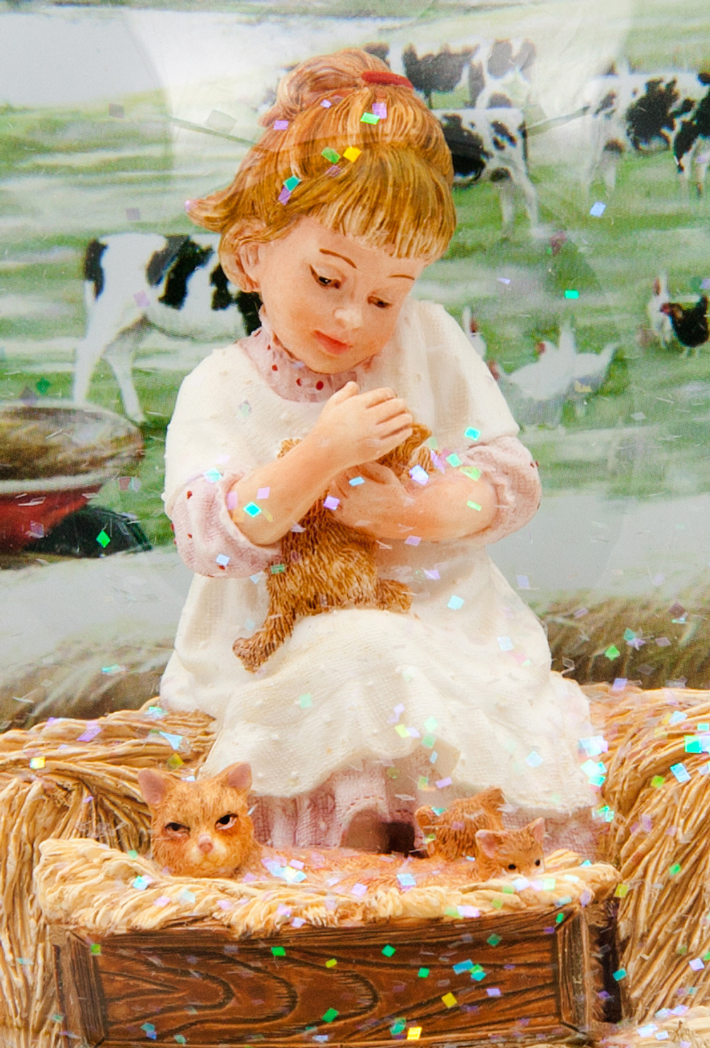 Снежный шар "Девочка с котятами"