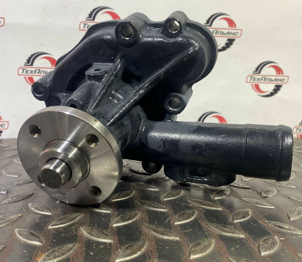 Водяная помпа 129900-42001 (129900-42000, 4TNV98)