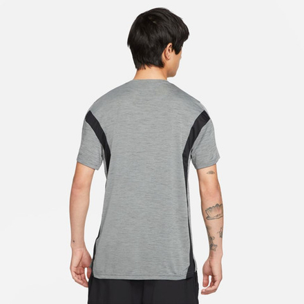 Мужская теннисная футболка Nike Top SS Hyper Dry Veener M - iron grey/particle grey/heather/black