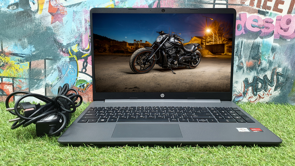 Ноутбук HP 15s-eq1068ur 286V0EA 15.6"/1366x768, AMD Athlon Silver 3050U 2.3 ГГц, 4 ГБ