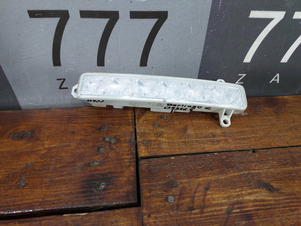 ДХО левый / правый Citroen Berlingo 2 / Peugeot 308 Б/У Оригинал 9802795580