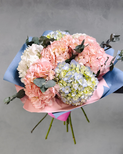 Букет из гортензий