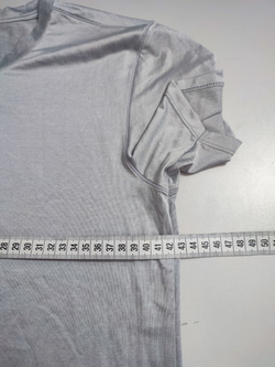 Футболка Uniqlo спортивная 42 размер