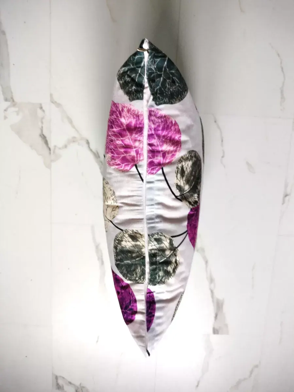 Подушка с наполнителем из кедровой стружки лечебная