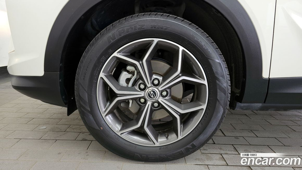 KG Mobility (Ssangyong) Beautiful Korando Бензин 1.5 2WD C5 (09.2021)