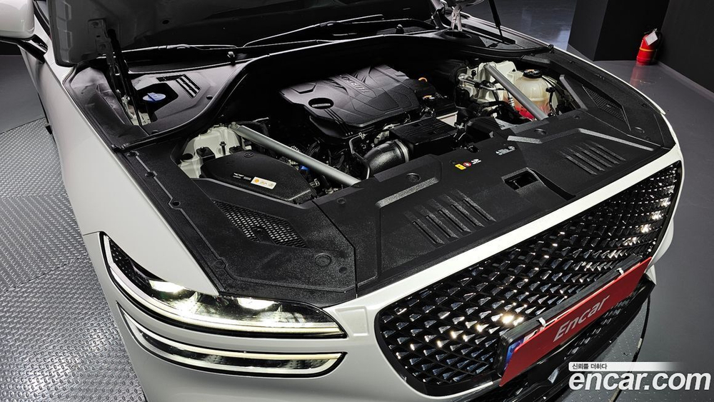 Genesis GV70 2.5T Бензин AWD (11.2021)