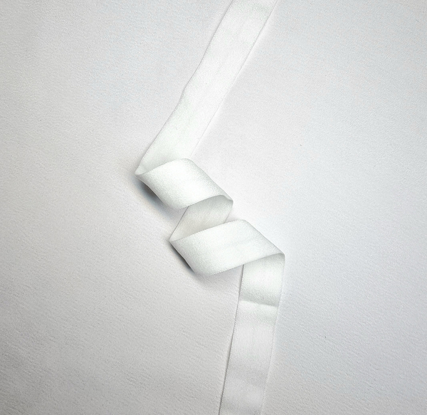 Бейка эластичная матовая белая 16 мм