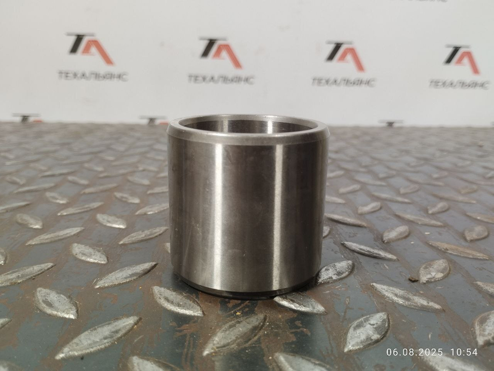 Втулка 2J-8489