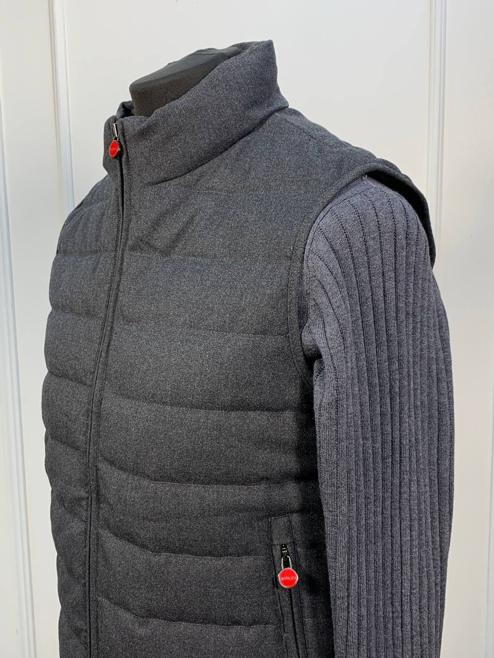 Безрукавка Kiton