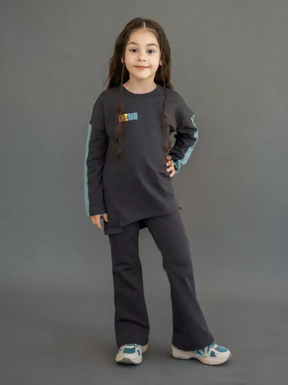 Костюм для девочки, лонгслив и брюки клеш