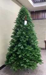 Елка с гирляндой встроенной «Королева леса» (Литая хвоя) 150 см / 1,5 м