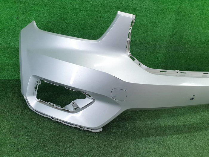 Бампер передний Volvo XC40 (2017-2022)