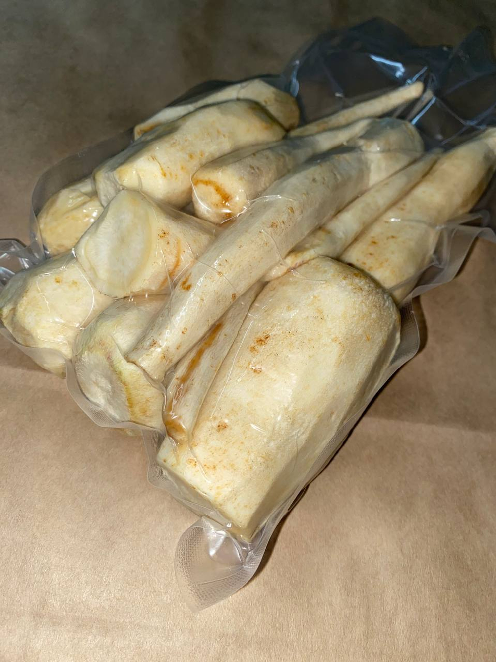 Корень петрушки чищеный