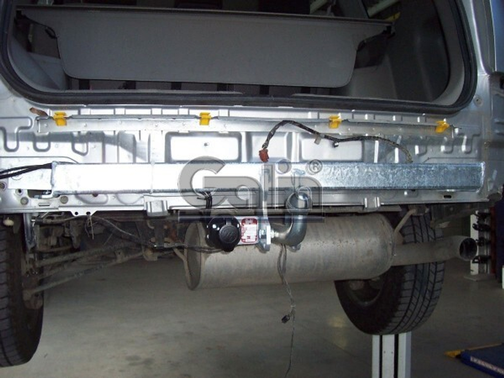 Фаркоп оцинкованный Galia N040C для Nissan X-Trail 2001-2007(паспорт и сертификат в комплекте)(без электрики)