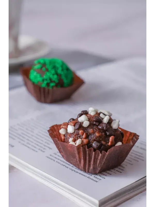 Конфеты пирожные подарочные, 5 шт.