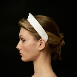 Кокошник белый полностью расшитый