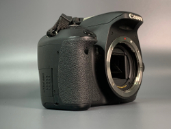 Canon 600D Kit 18-55mm 3.5-5.6 IS STM 24.900 кадров.