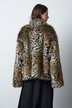 Шуба из искусственного меха Стелла Маккартни с принтом рысь